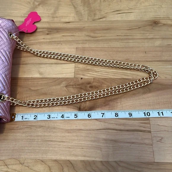 🆕 Malibu Barbie Purse w/gold chain - NWT - Picture 9 of 10